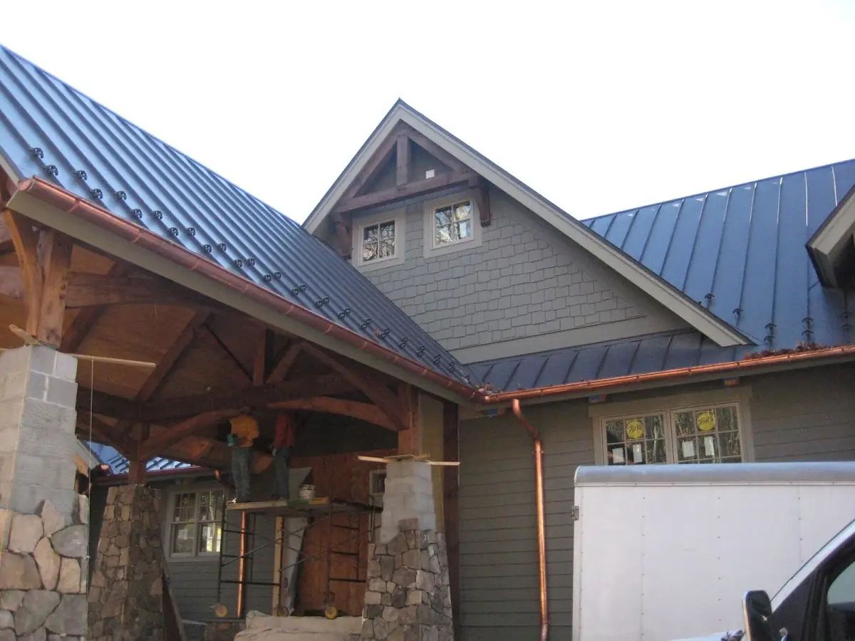 Craftsman Roofing team delivering quality roofing work in Pootatuck Park
